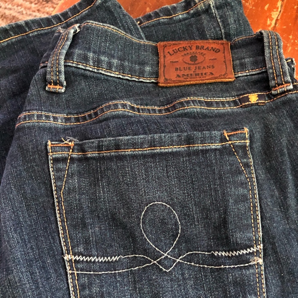 LUCKY WOMEN’S JEANS SIZE 29 in GUC
